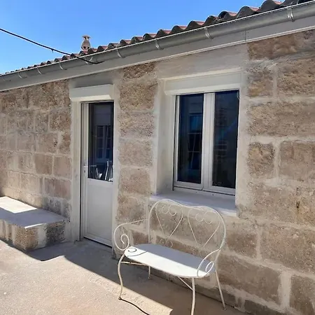 La Petite Grange - 5 Mn Gare Sncf - Wifi & Netflix Apartmán Niort
